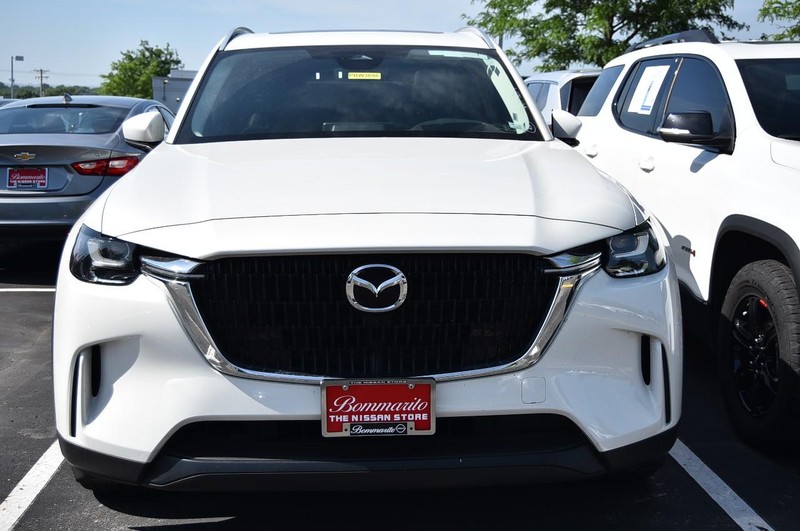 Mazda CX-90 Vehicle Image 03