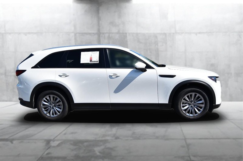 Mazda CX-90 Vehicle Image 05