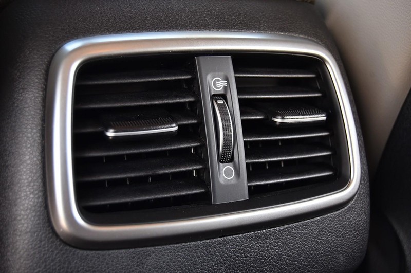 Kia Sorento Vehicle Image 23