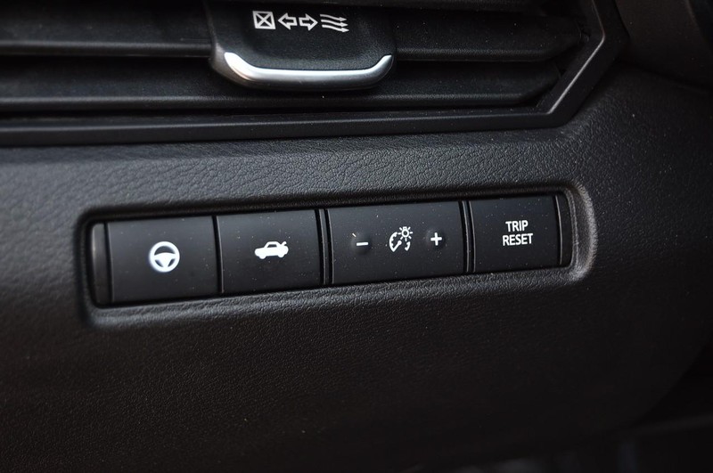 Nissan Altima Vehicle Image 11