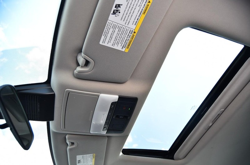 Nissan Altima Vehicle Image 21