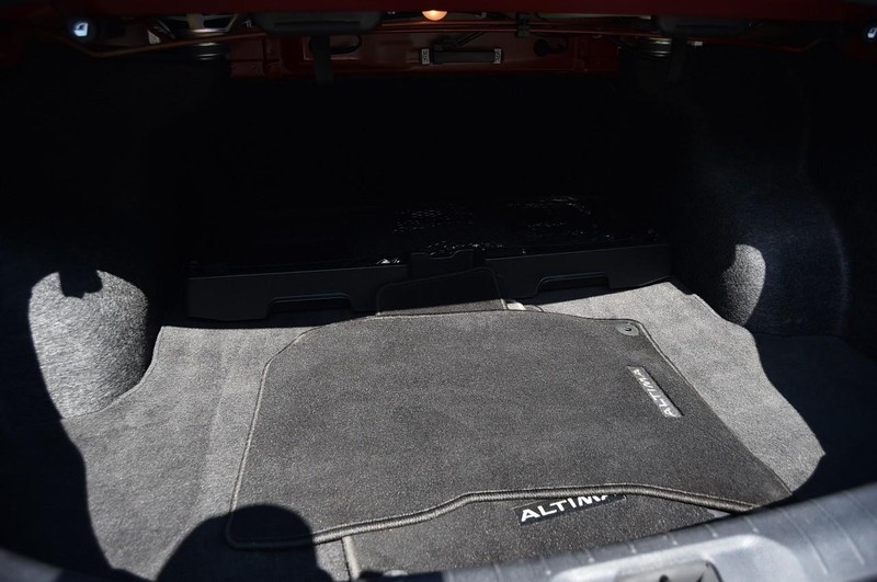 Nissan Altima Vehicle Image 24