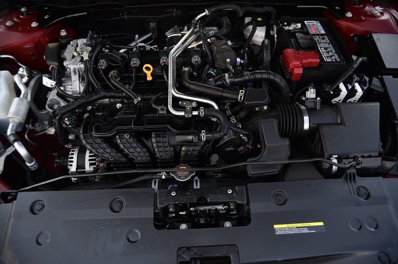 Nissan Altima Vehicle Image 25