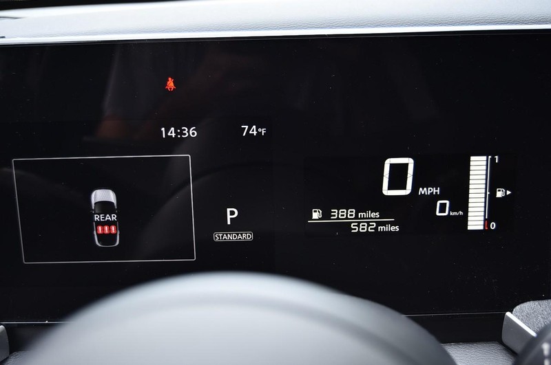 Nissan Kicks Vehicle Image 11