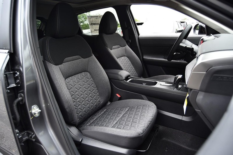 Nissan Kicks Vehicle Image 21