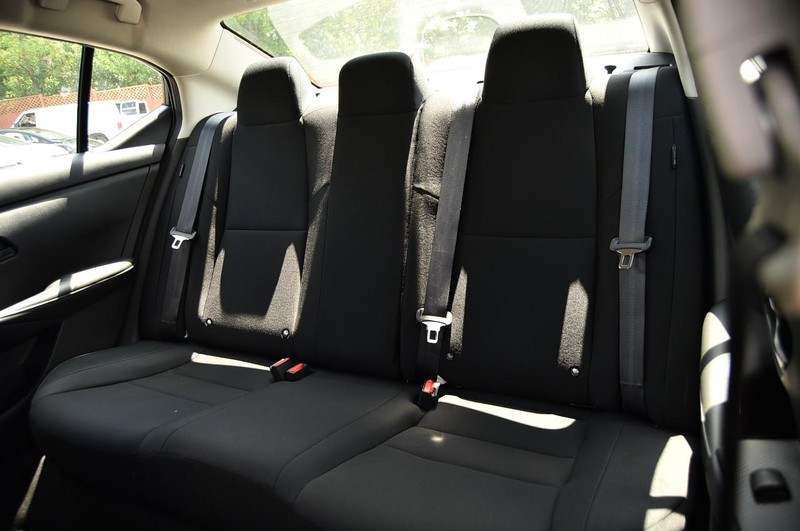 Nissan Sentra Vehicle Image 20