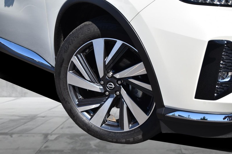 Nissan Murano Vehicle Image 03