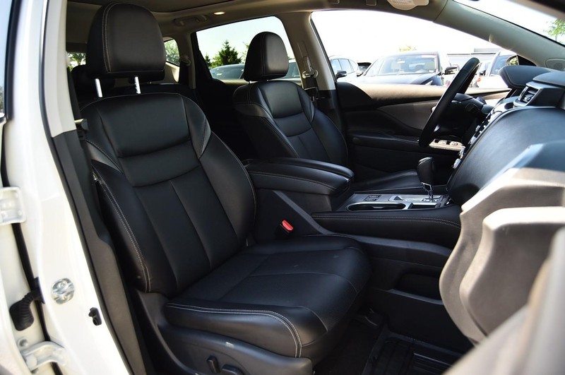 Nissan Murano Vehicle Image 22