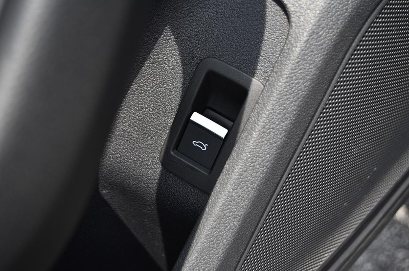 Audi A4 Sedan Vehicle Image 10