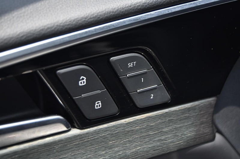Audi A4 Sedan Vehicle Image 11