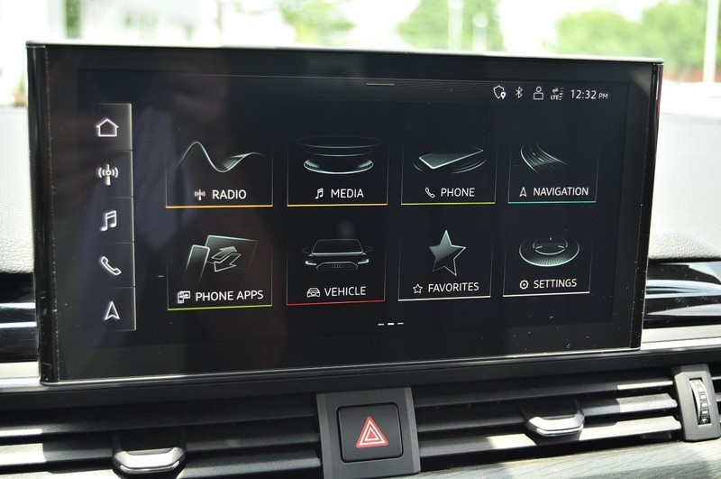 Audi A4 Sedan Vehicle Image 16