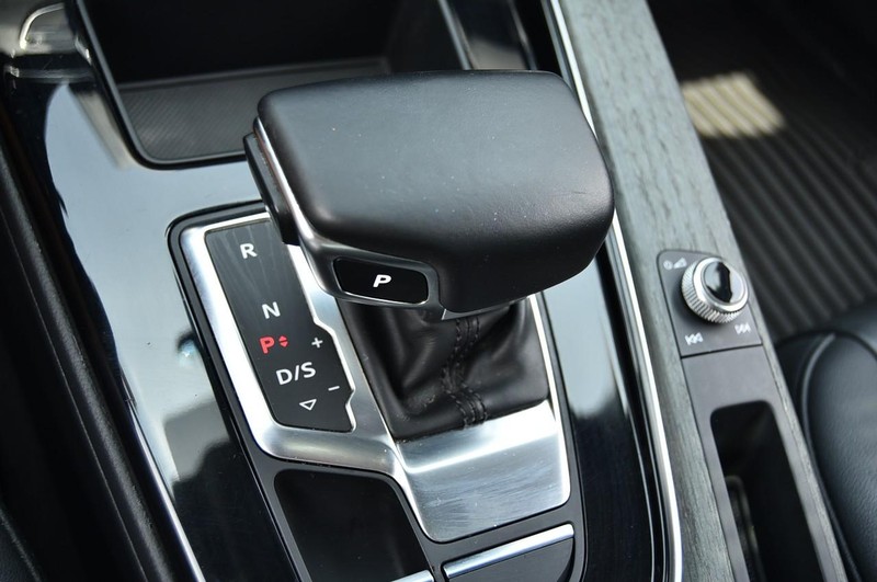 Audi A4 Sedan Vehicle Image 19