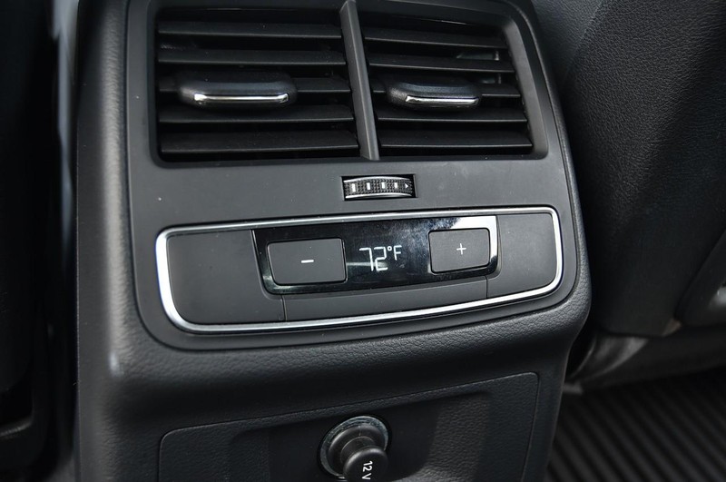 Audi A4 Sedan Vehicle Image 26