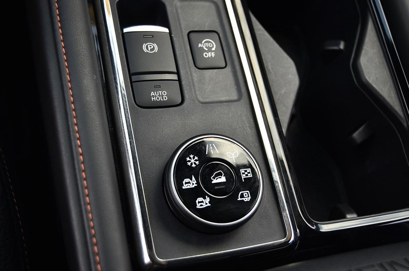 Nissan Pathfinder Vehicle Image 20