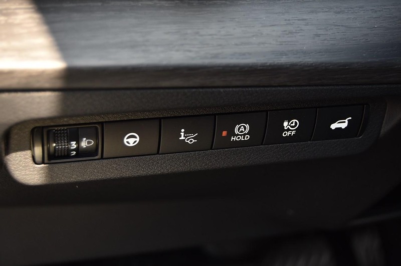 Nissan ARIYA Vehicle Image 12