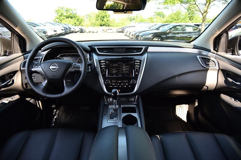 Nissan Murano Vehicle Image 08