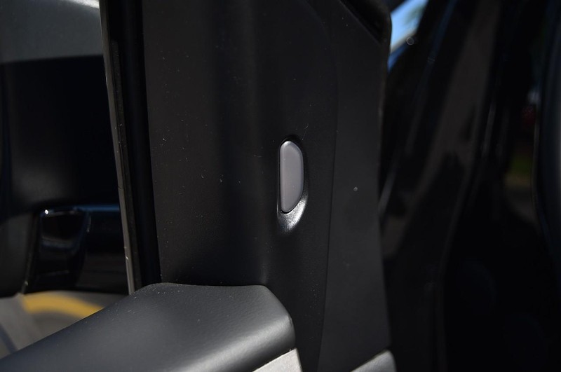 Nissan Murano Vehicle Image 10
