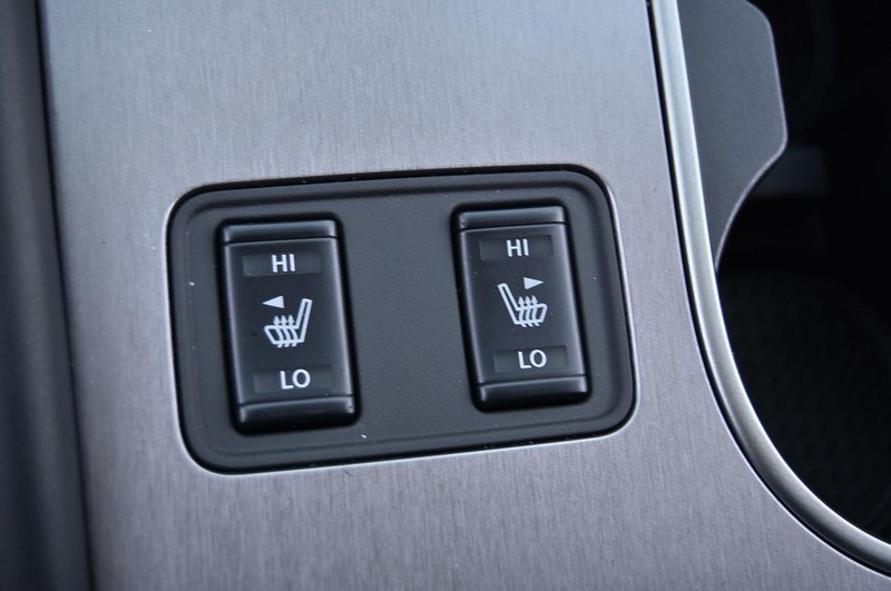 Nissan Murano Vehicle Image 18
