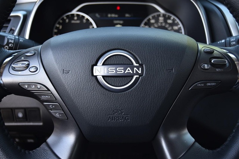 Nissan Murano Vehicle Image 19