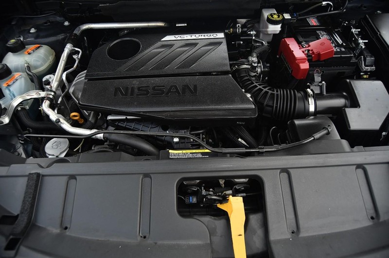 Nissan Rogue Vehicle Image 25