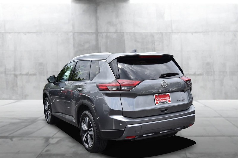 Nissan Rogue Vehicle Image 07