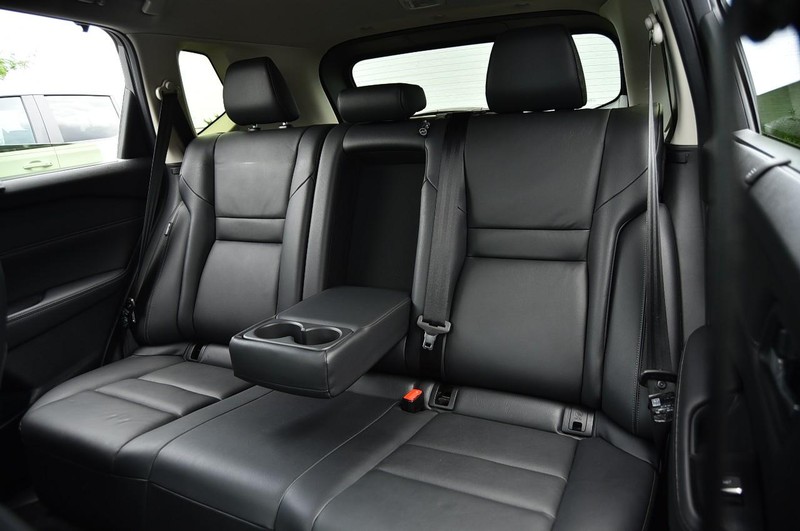 Nissan Rogue Vehicle Image 25