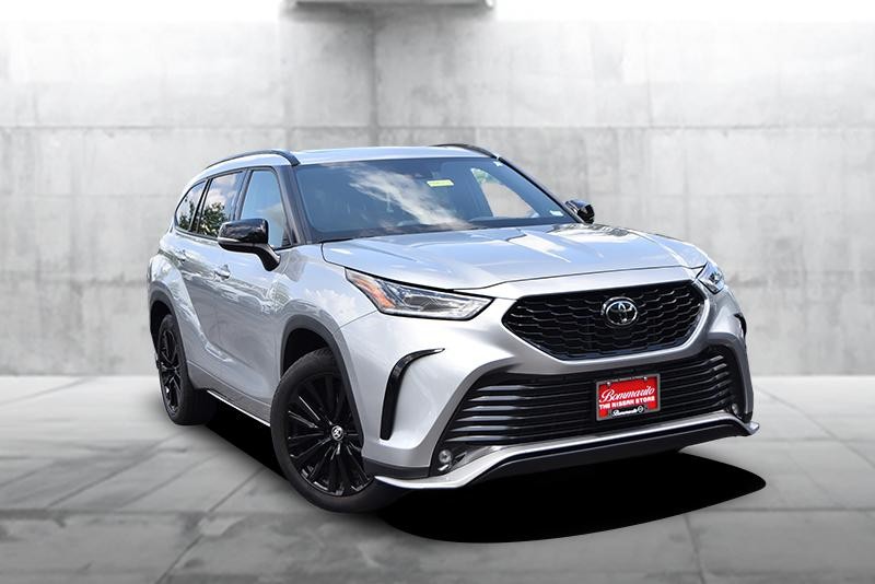 Toyota Highlander Vehicle Image 02