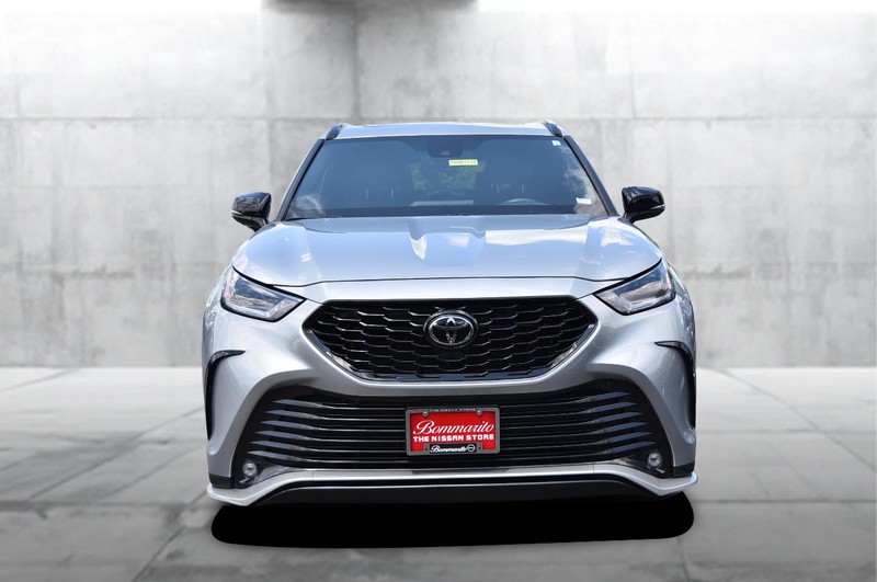 Toyota Highlander Vehicle Image 04