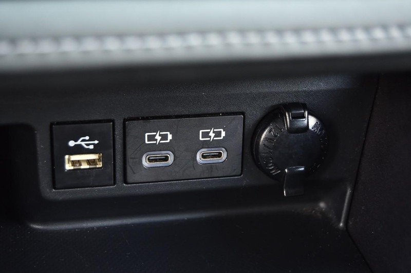 Toyota Highlander Vehicle Image 17