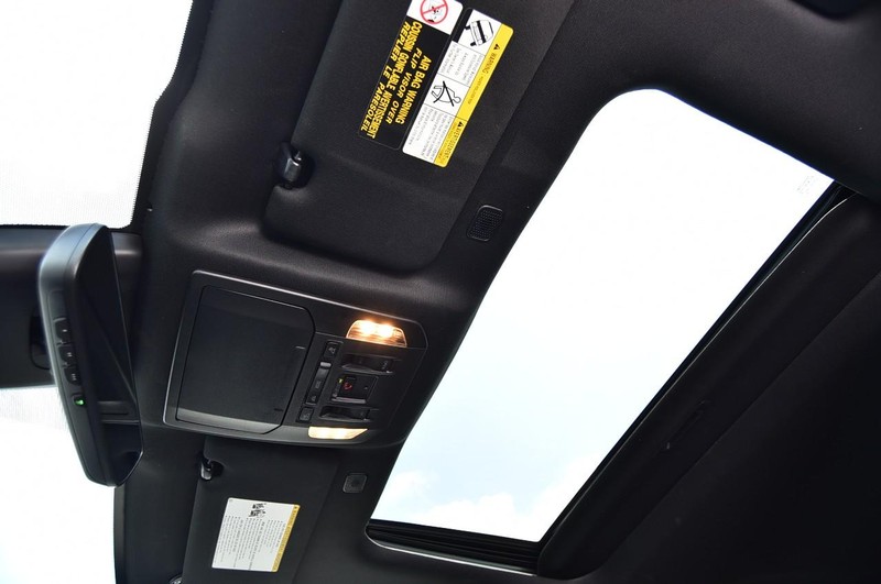 Toyota Highlander Vehicle Image 24