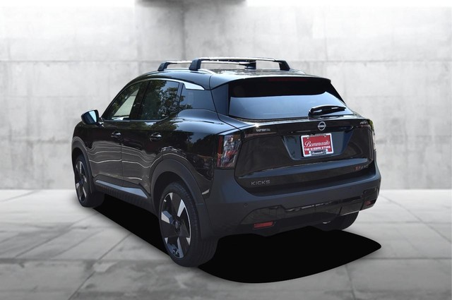 Nissan Kicks Vehicle Image 07