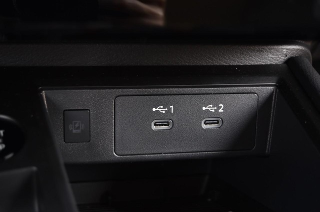 Nissan Kicks Vehicle Image 20