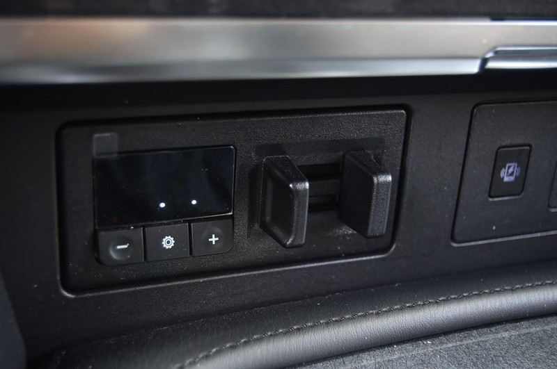 Nissan Armada Vehicle Image 16