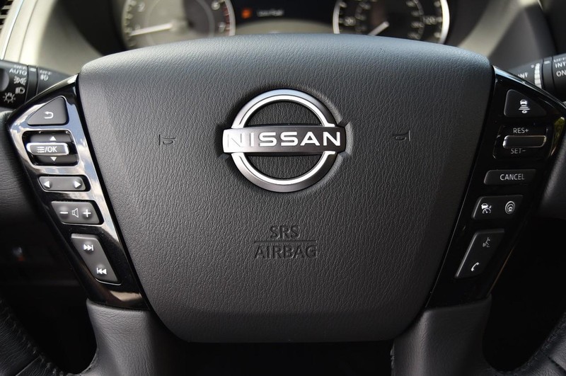 Nissan Armada Vehicle Image 21