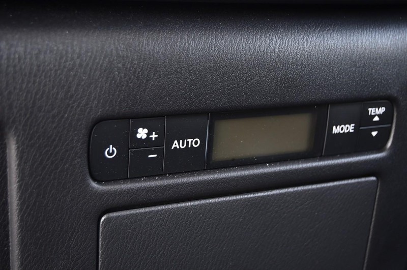 Nissan Armada Vehicle Image 25