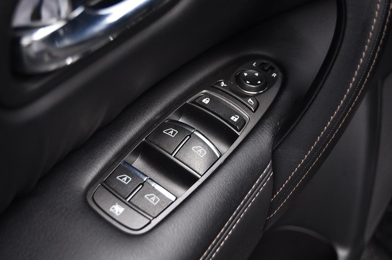 Nissan Armada Vehicle Image 09