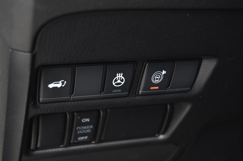 Nissan Armada Vehicle Image 12