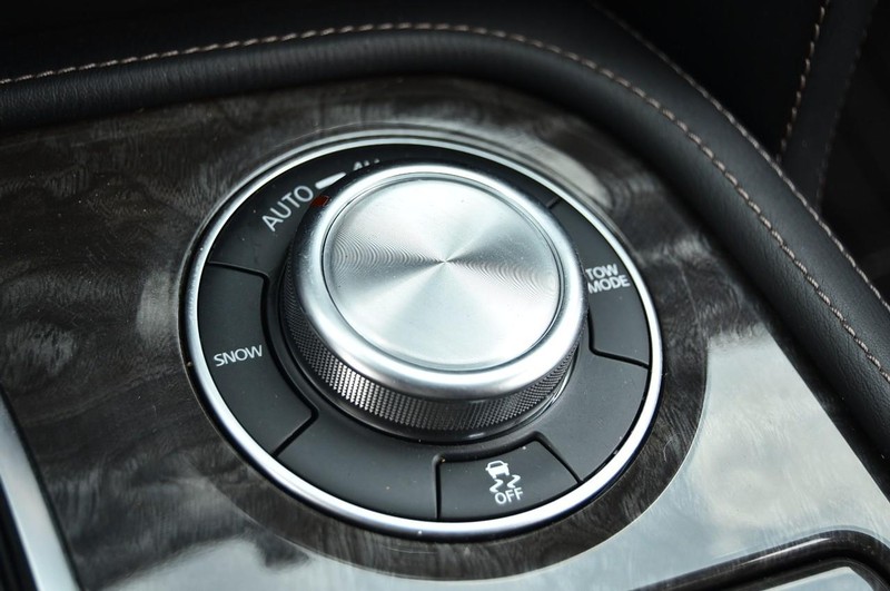 Nissan Armada Vehicle Image 22