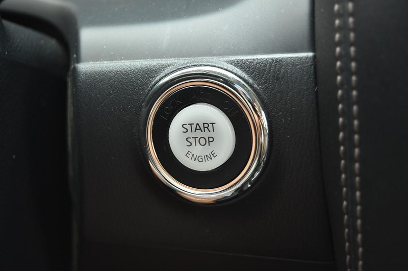 Nissan Armada Vehicle Image 24