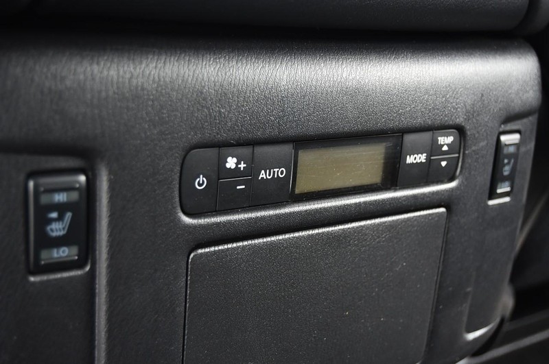 Nissan Armada Vehicle Image 30