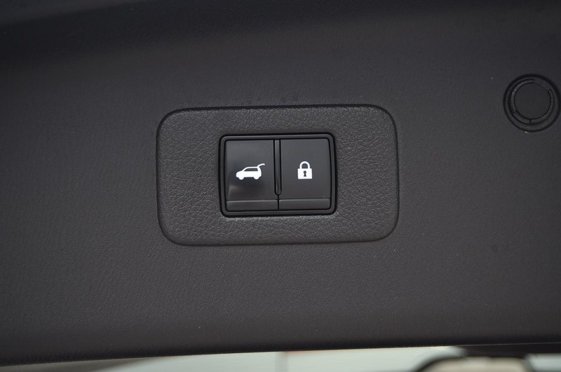 Nissan Armada Vehicle Image 37