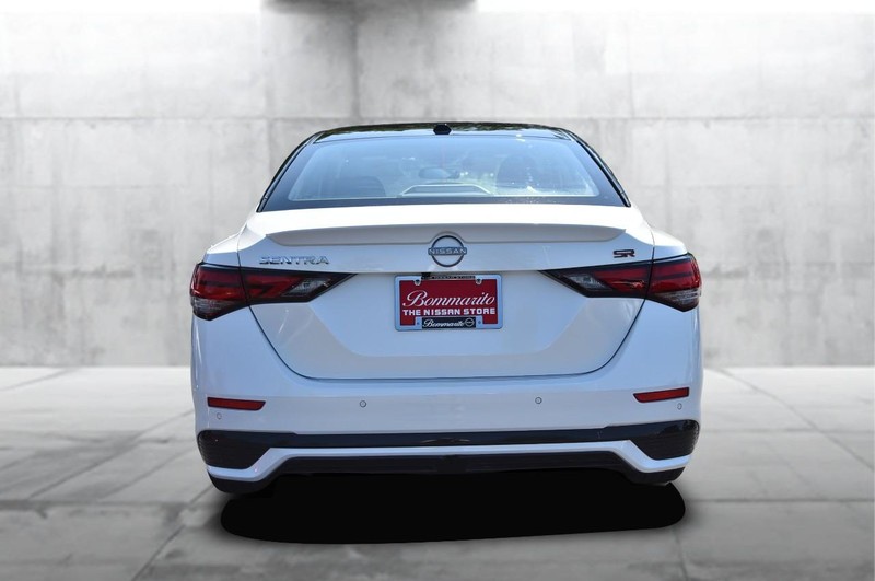 Nissan Sentra Vehicle Image 06