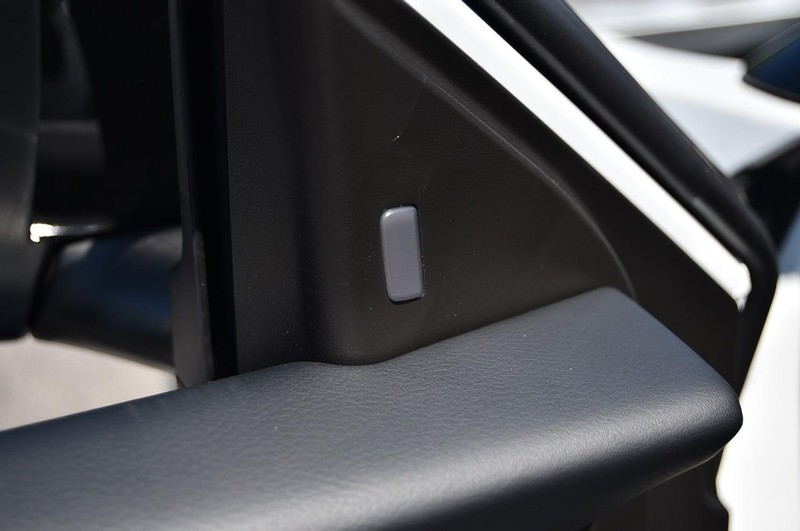 Nissan Sentra Vehicle Image 11