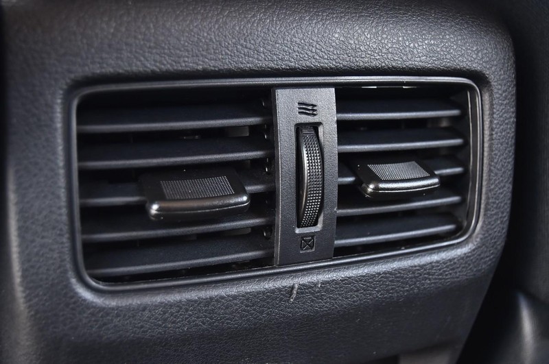 Nissan Rogue Vehicle Image 21