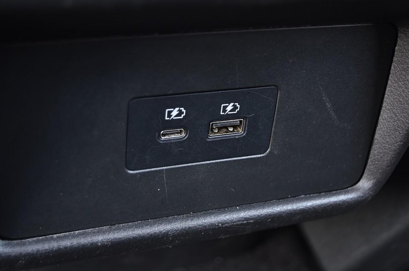 Nissan Rogue Vehicle Image 22