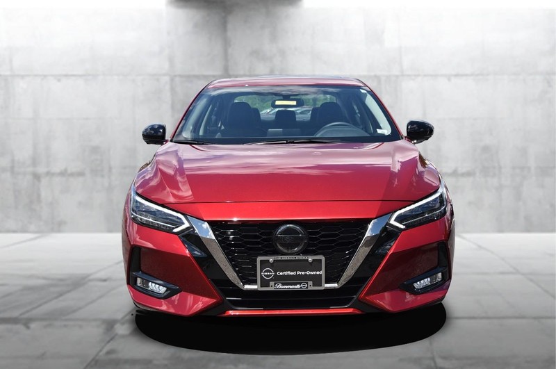 Nissan Sentra Vehicle Image 04