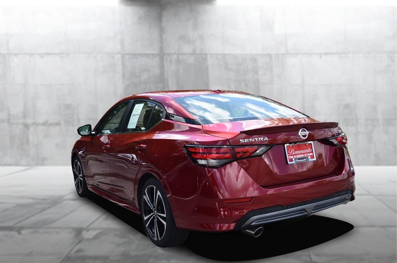 Nissan Sentra Vehicle Image 07