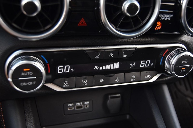 Nissan Sentra Vehicle Image 16
