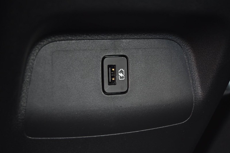 Nissan Sentra Vehicle Image 24