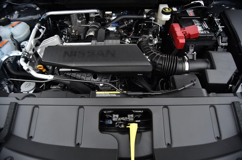 Nissan Rogue Vehicle Image 24